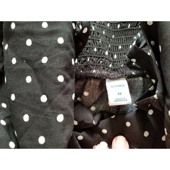 Old Navy Crop Leg Jumpsuit Polka Dot Black White Adjustable Strap Smocked XS - Picture 9 of 11